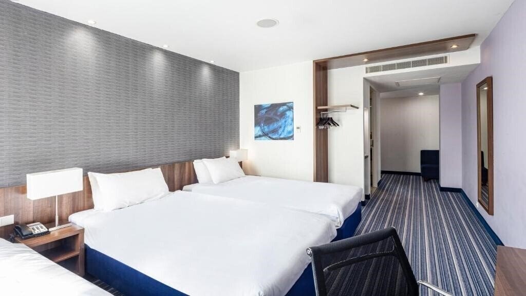 Фото Holiday Inn Express Amsterdam - South 3*