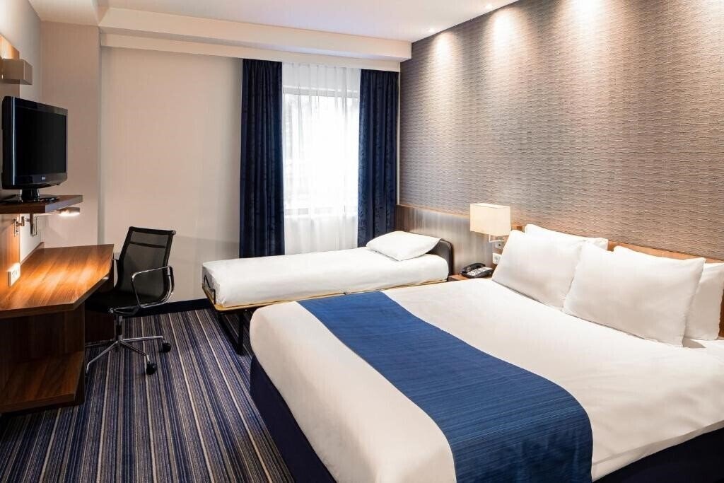 Фото Holiday Inn Express Amsterdam - South 3*