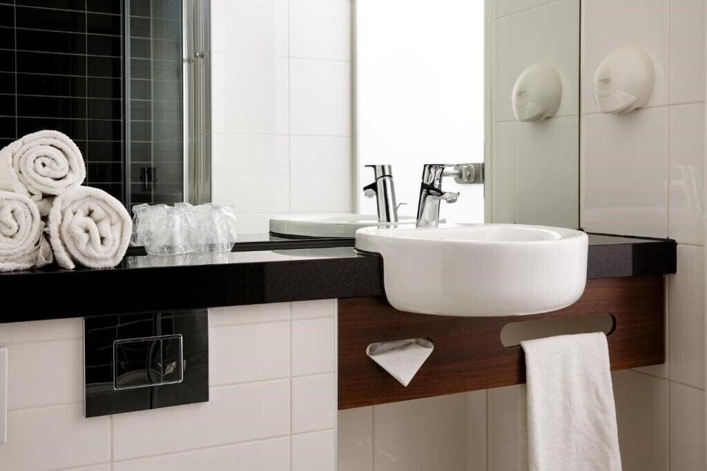 Фотографія Holiday Inn Express Amsterdam - South 3*