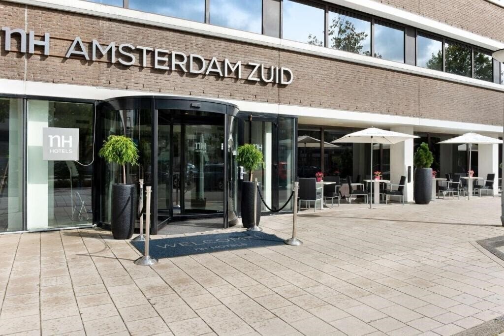 Готель Nh Amsterdam Zuid 4*