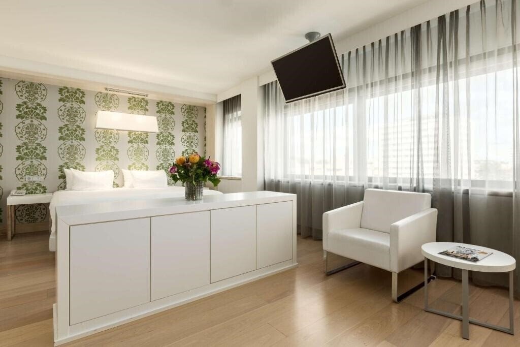 Фотографія Nh Amsterdam Zuid 4*