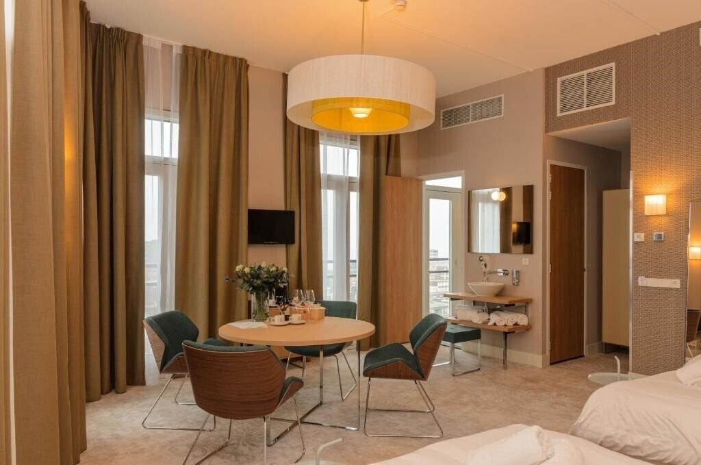 Картинка Amadi Panorama 4*