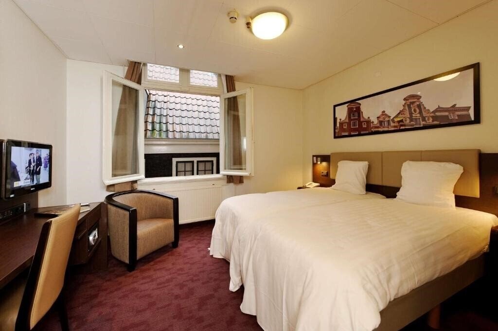 Готель Best Western Dam Square Inn 3*