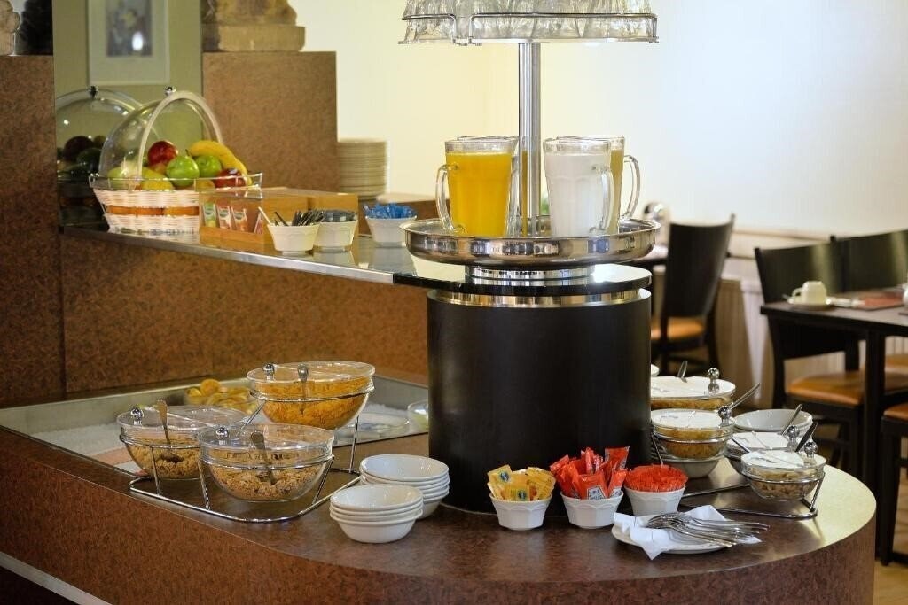 Фотографія Best Western Dam Square Inn 3*