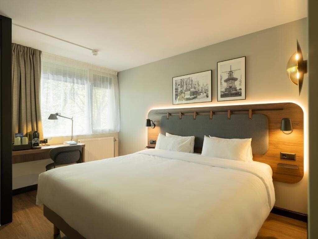 Фото Campanile Amsterdam Zuidoost 3*