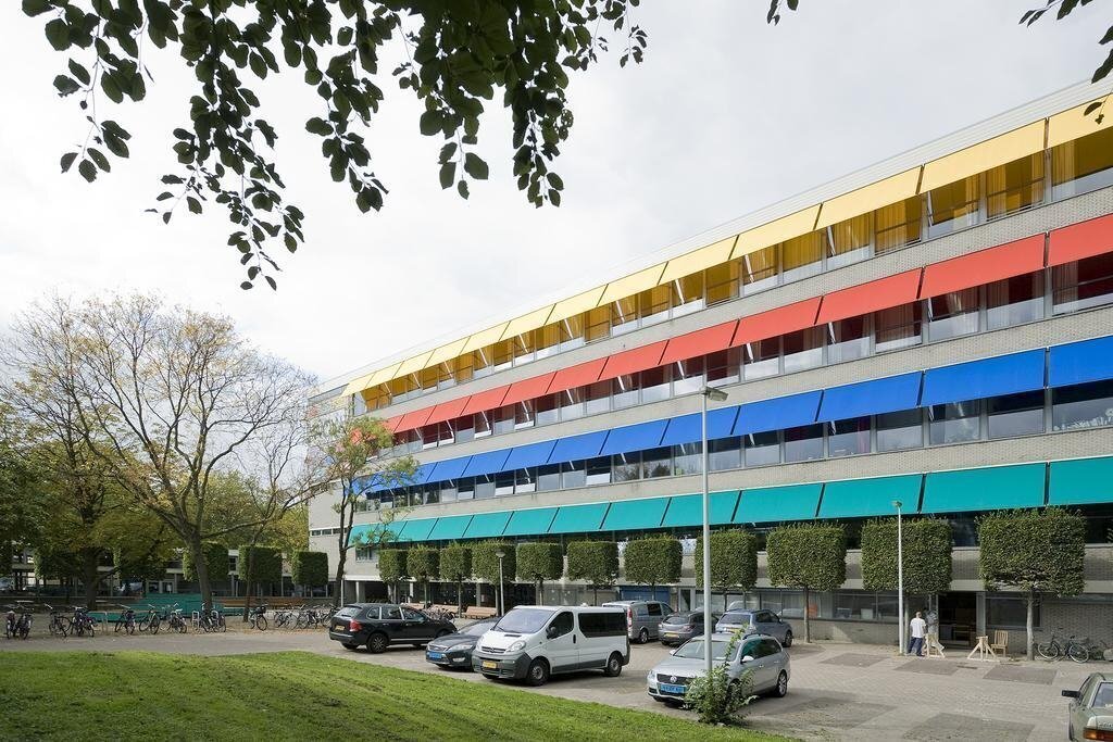 Отель Hostel Wow Amsterdam хостел