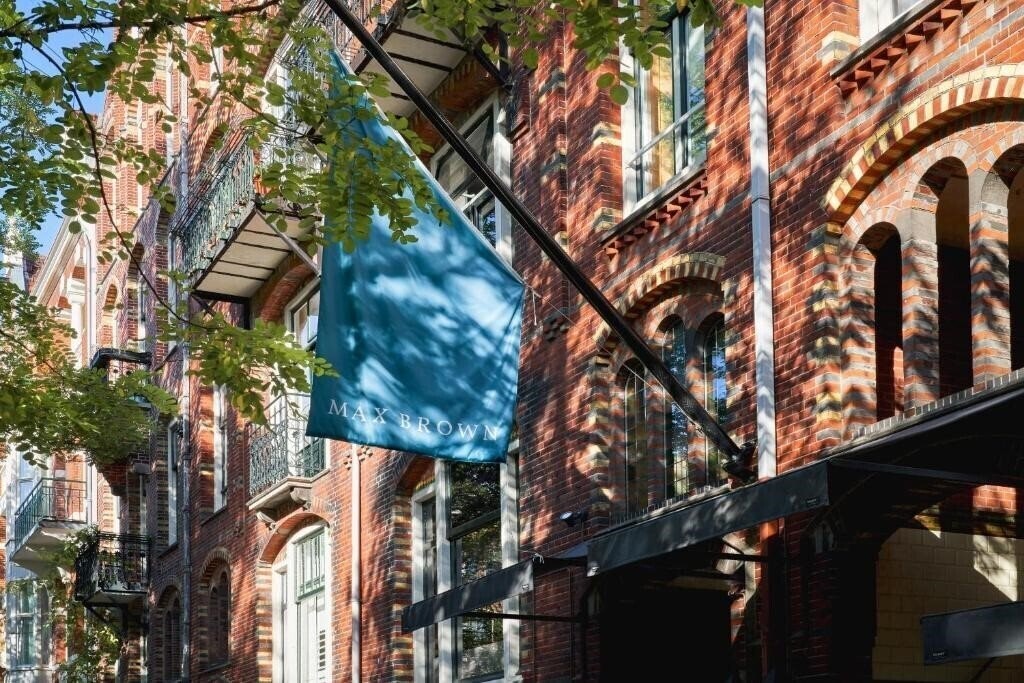 Готель Max Brown Hotel Museum Square 3*