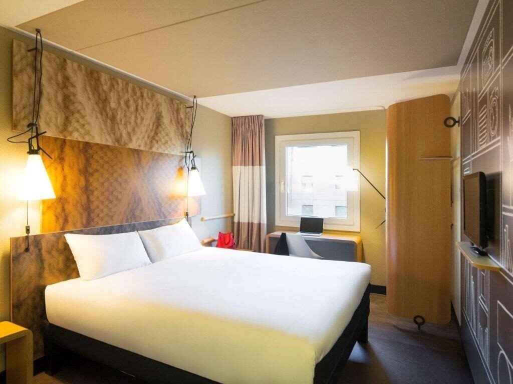 Картинка Ibis Amsterdam Centre Stopera 3*