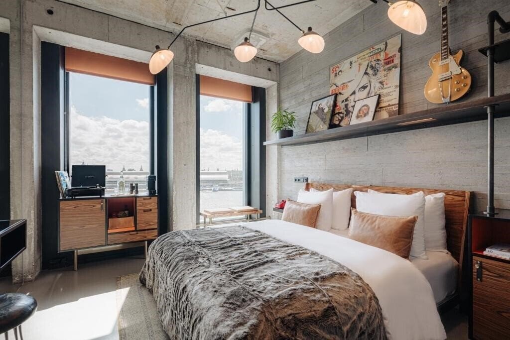 Отель Sir Adam 4*