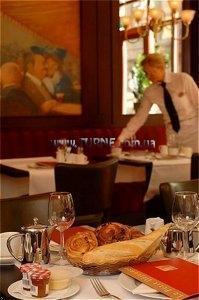 Фото Eden Rembrandt Square 4*