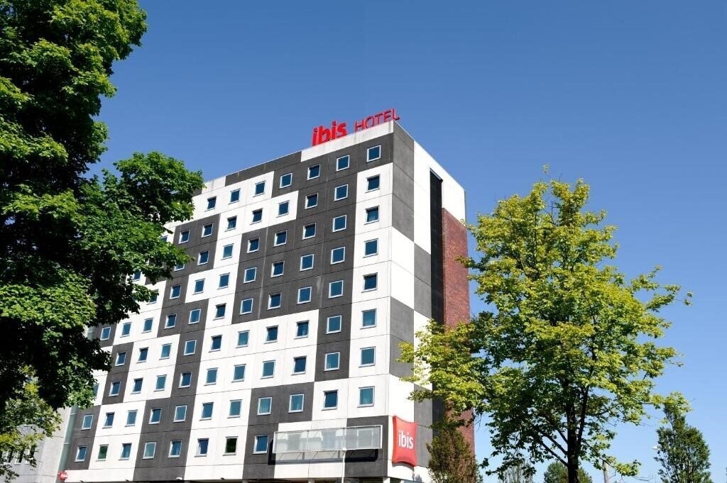 Готель Ibis City West 3*