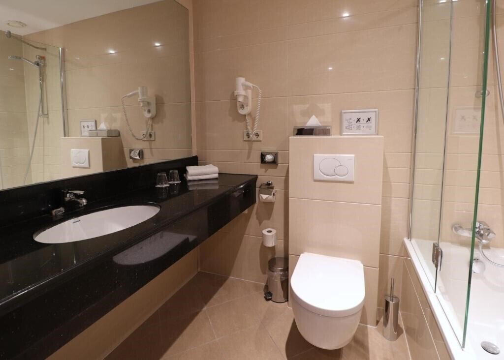 Готель Xo Hotels Blue Tower 4*