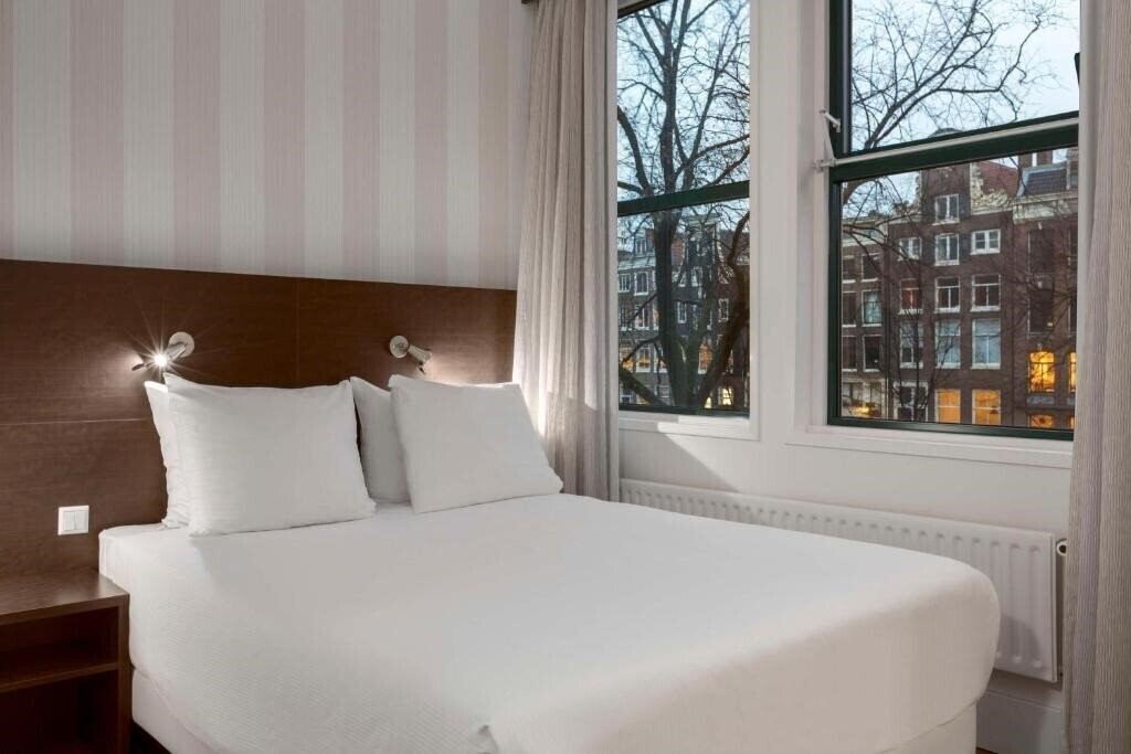 Зображення NH Amsterdam Centre 4*