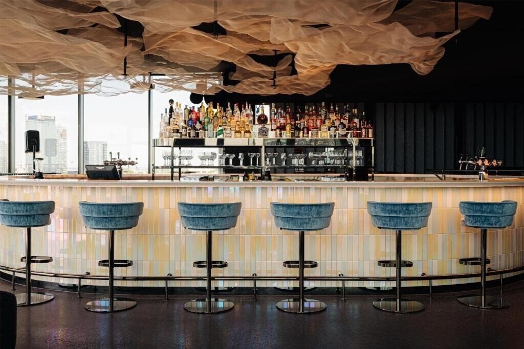 Картинка DoubleTree by Hilton Amsterdam Centraal Station 4*