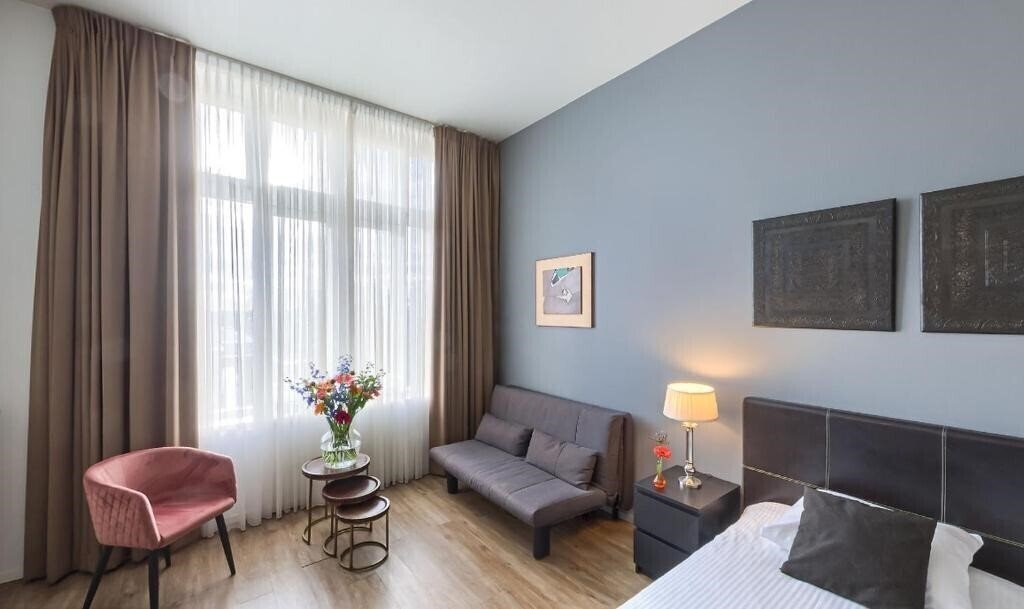 Фото Hotel Chariot 4*