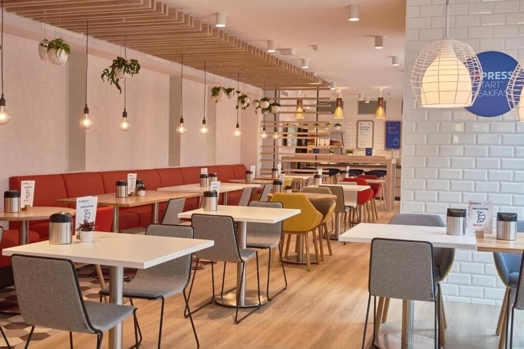 Зображення Holiday Inn Express Amsterdam - City Hall by IHG 3*