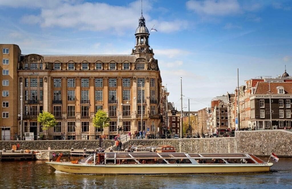 Отель Art'otel Amsterdam 5*