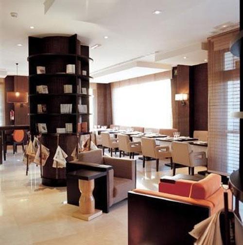 Картинка NH Den Haag 4*