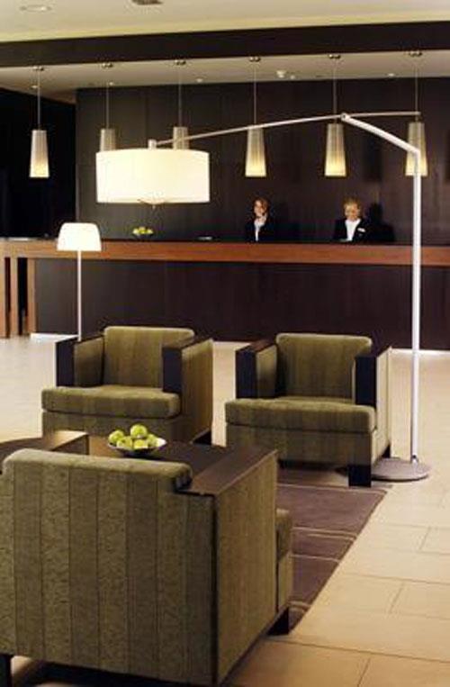 Отель NH Den Haag 4*