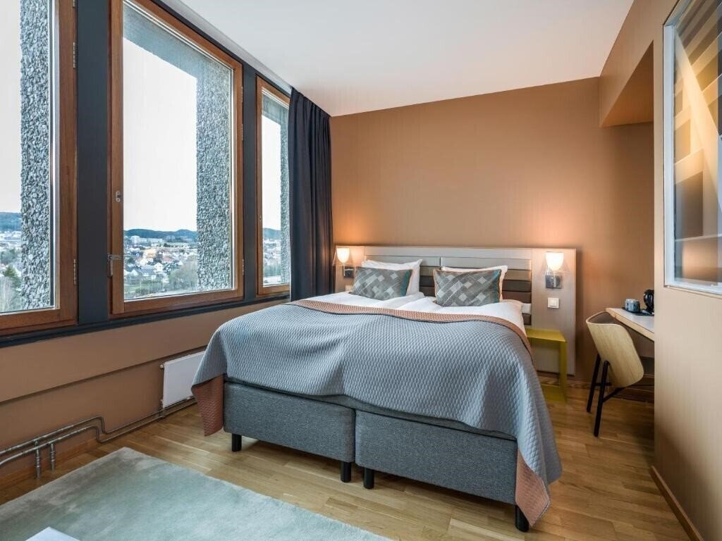 Изображение Quality Hotel 33 3*