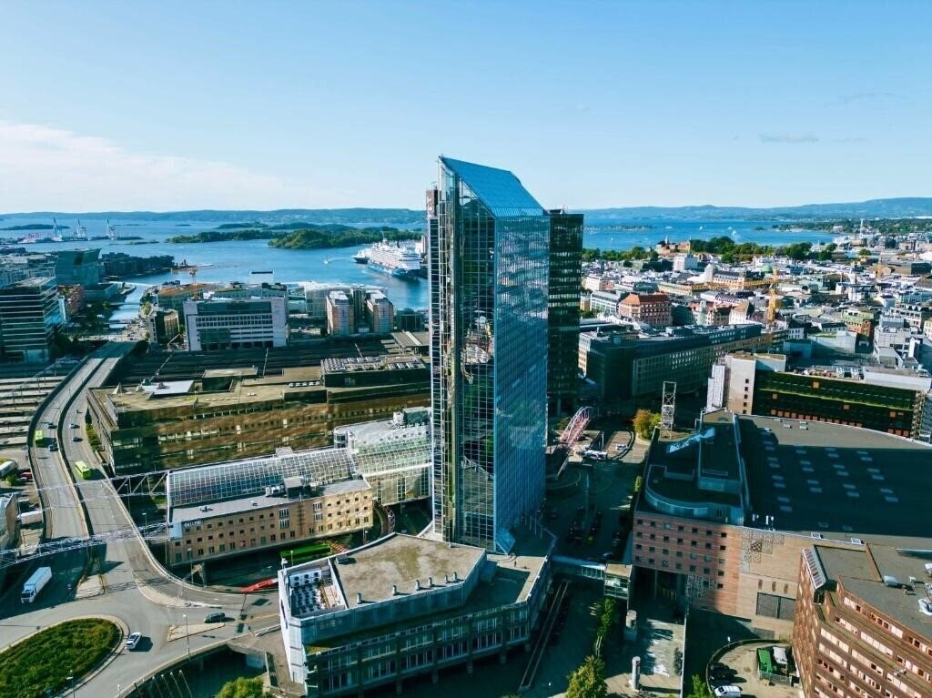 Готель Radisson Blu Plaza Hotel 4*