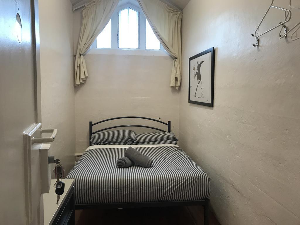 Отель Jailhouse Accommodation 3*