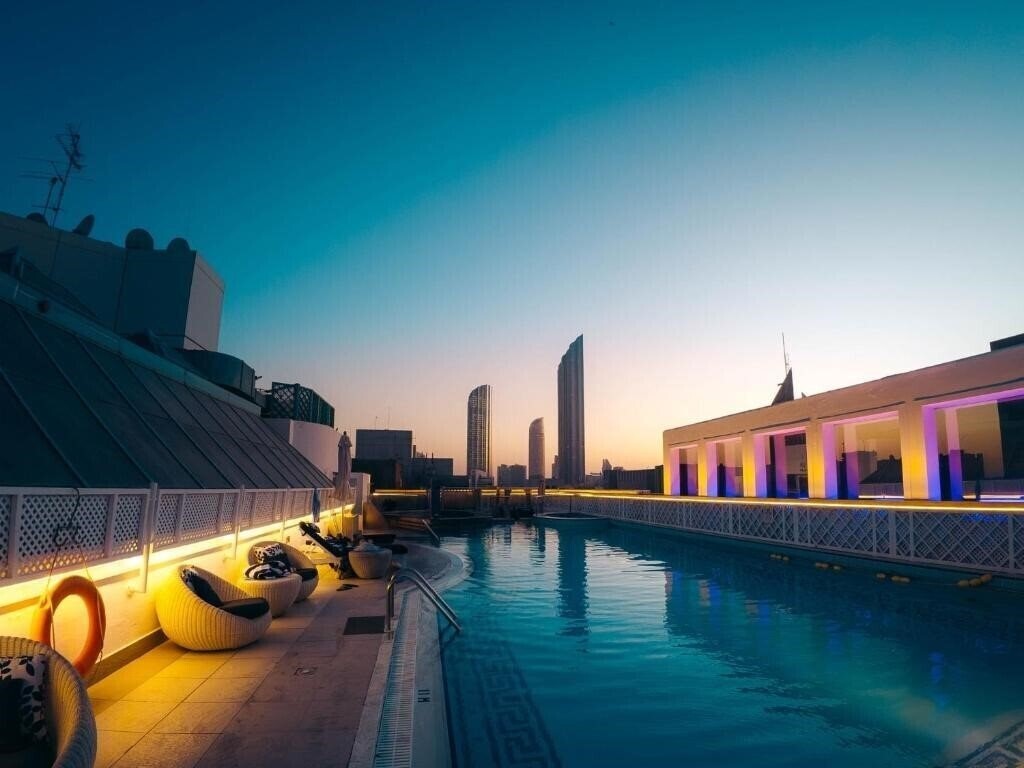 Готель Millennium Downtown Abu Dhabi (ex. Millennium Plaza Downtown, Crowne Plaza Abu Dhabi) 5*