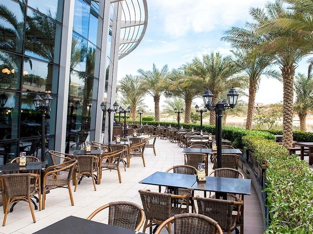 Картинка Novotel Abu Dhabi Gate 4*