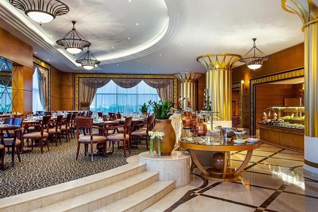 Зображення Corniche Hotel Abu Dhab 5*