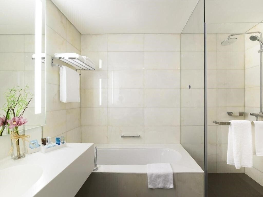 Фотографія Novotel Abu Dhabi Al Bustan 4*