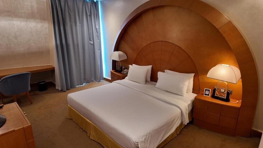 Фотография Oryx Grand Hotel Jebel Hafeet 4*