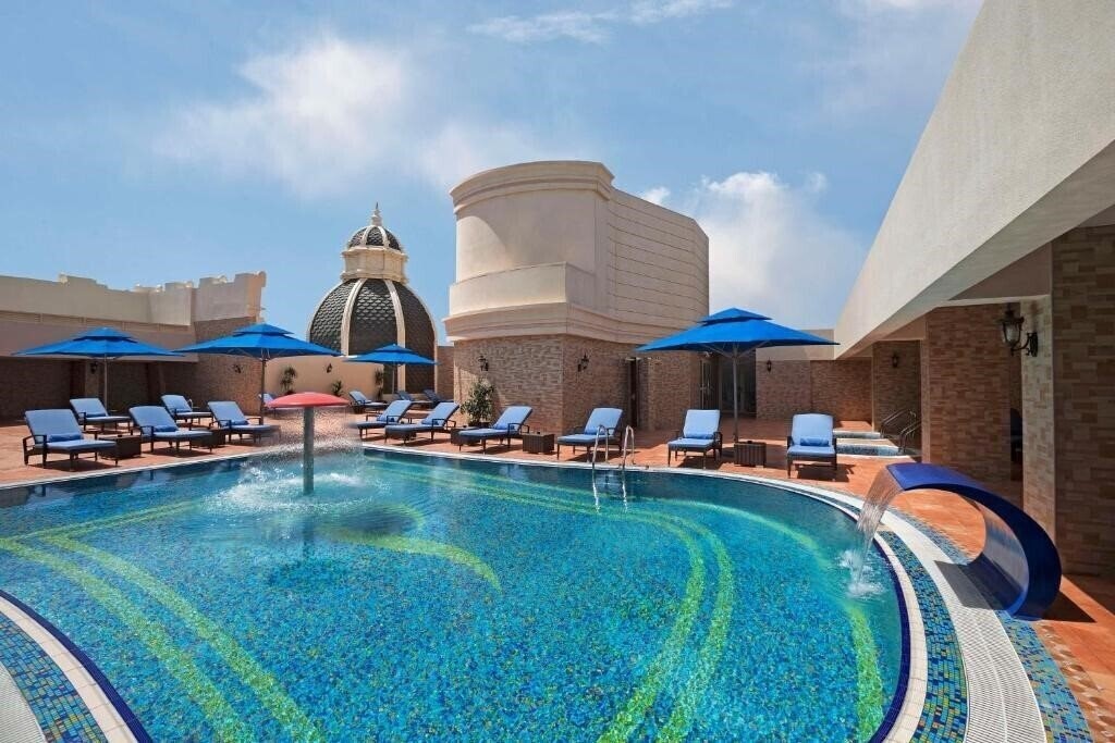 Зображення Royal Rose Abu Dhabi, a Curio Collection by Hilton Affiliated Hotel 5*