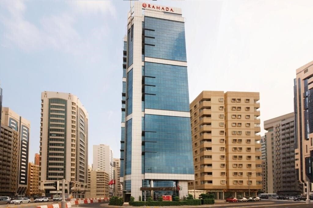 Зображення Ramada Abu Dhabi Corniche 4*
