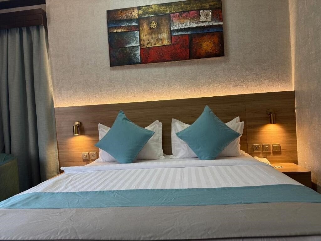 Картинка Strand Hotel, Tourist Club 3*