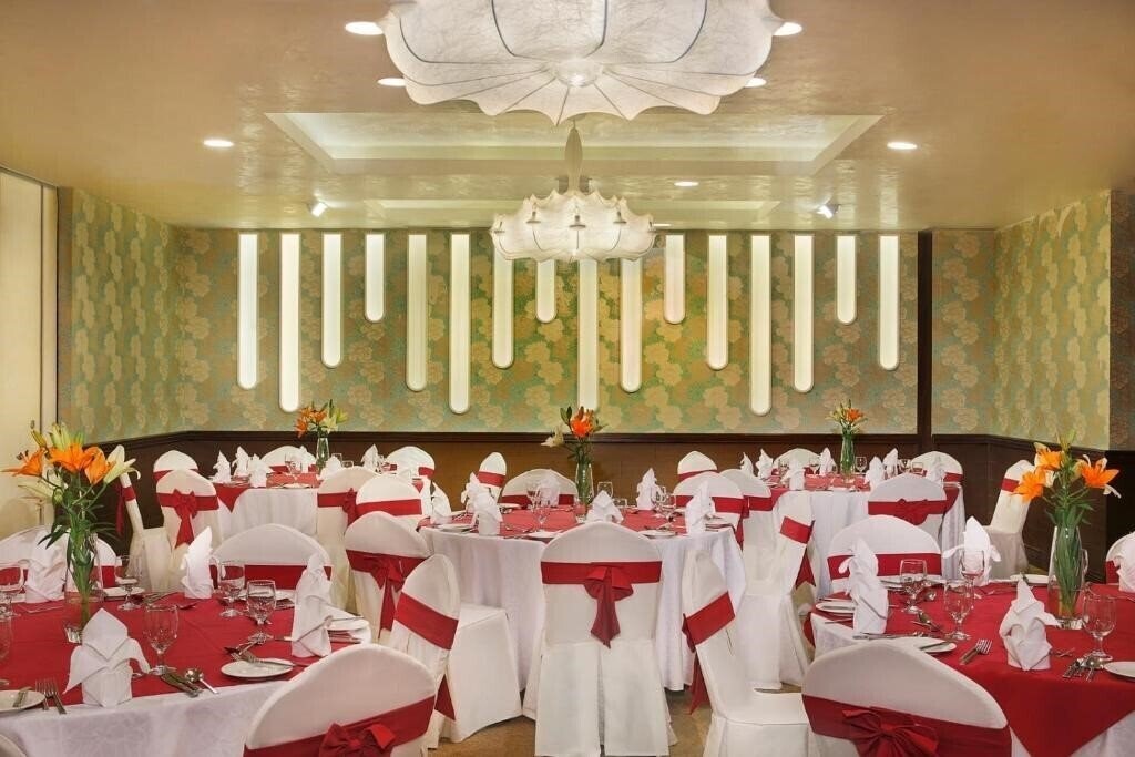 Зображення City Seasons Al Hamra Hotel Abu Dhabi 4*
