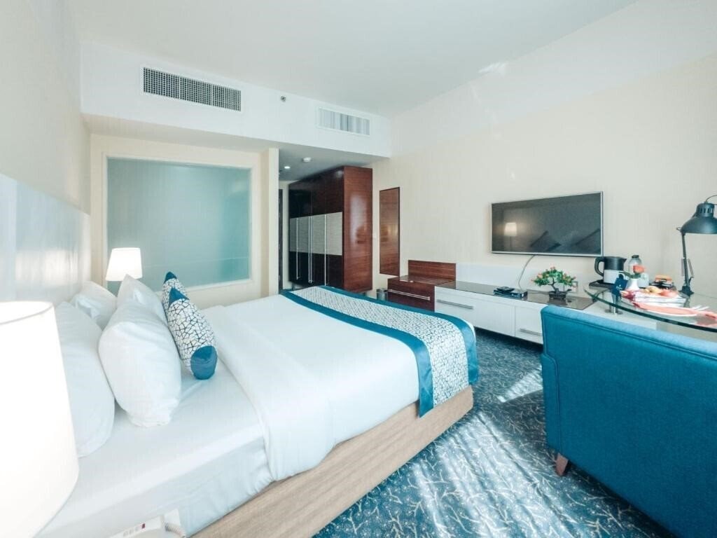 Готель Kingsgate Abu Dhabi 3*
