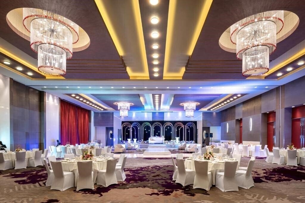 Фото Park Rotana Hotel Abu Dhabi 5*