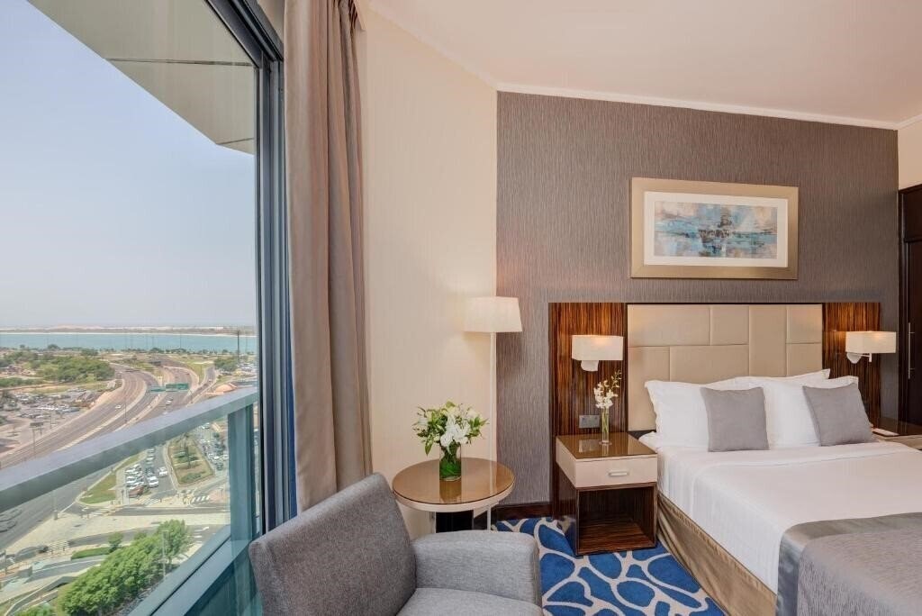 Отель Hawthorn Extended Stay by Wyndham Abu Dhabi 4*