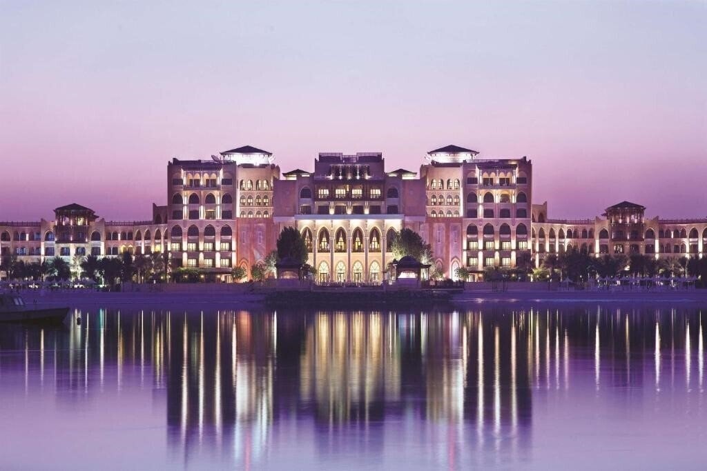 Готель Shangri-La Hotel Abu Dhabi 5*