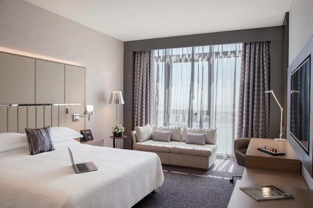 Фото Pearl Rotana 4*