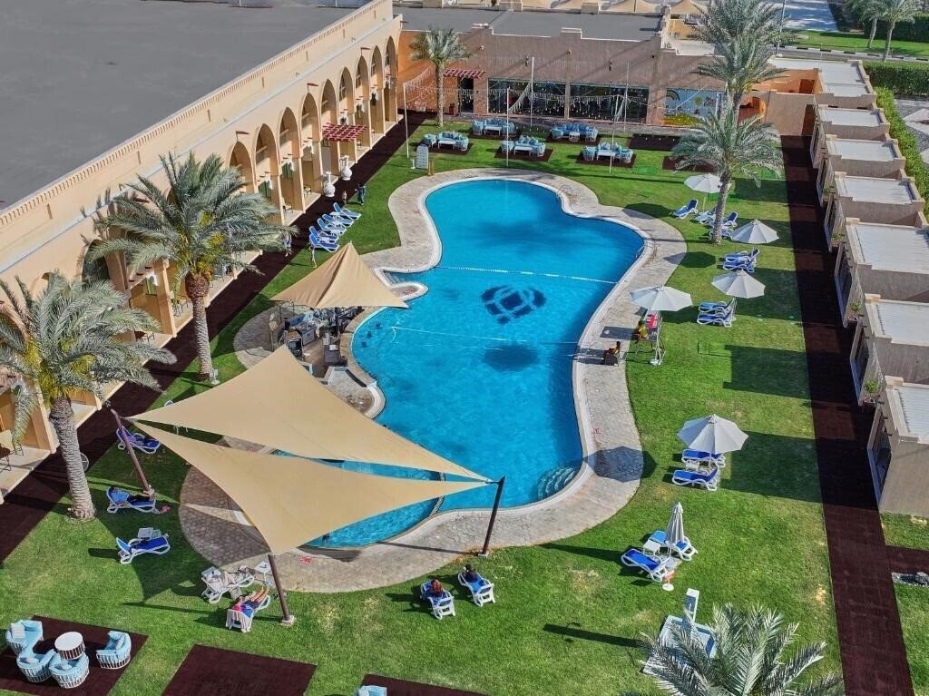 Готель Western Hotel - Madinat Zayed 4*