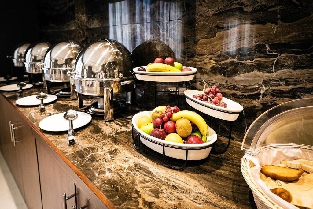 Зображення Emirates Plaza Hotel 2*