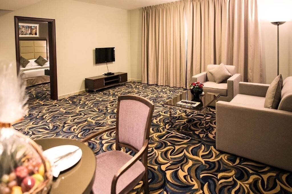 Картинка Emirates Plaza Hotel 2*