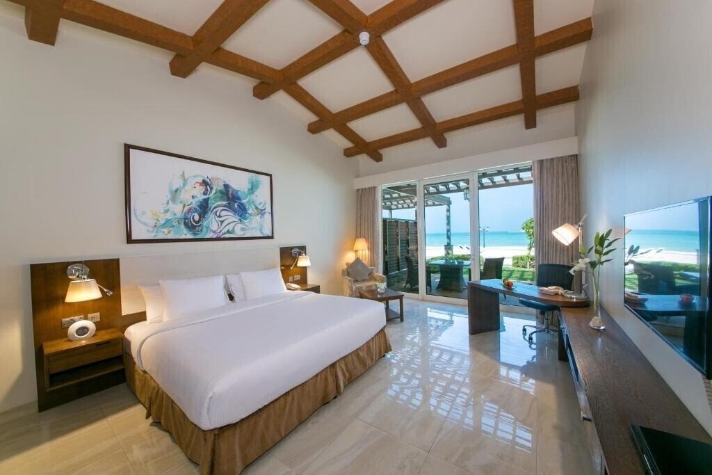 Фото Danat Resort Jebel Dhanna 5*