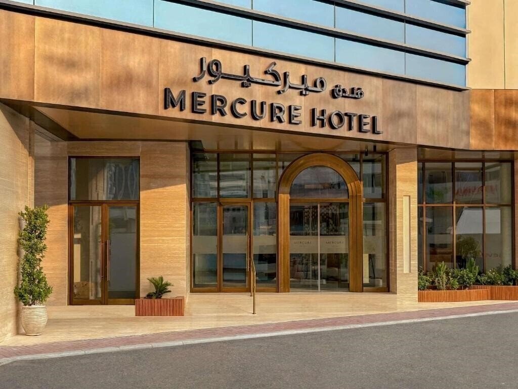 Фото Mercure Abu Dhabi Downtown 4*