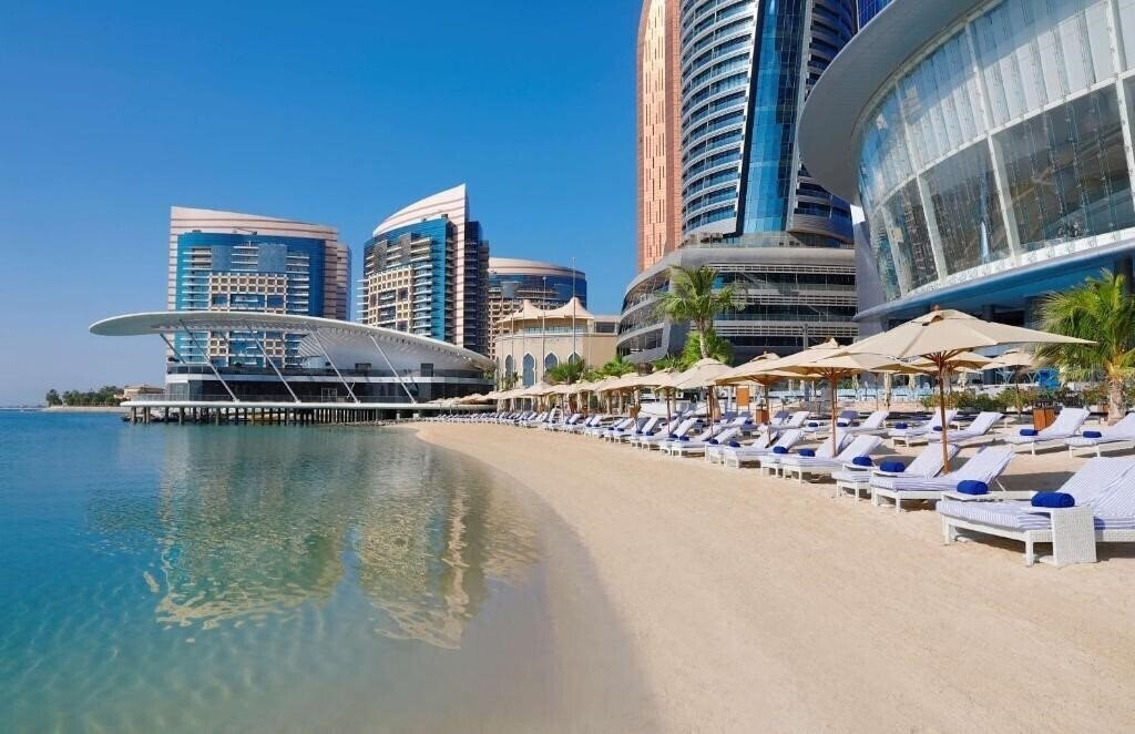Фотографія Conrad Abu Dhabi Etihad Towers (ex. Jumeirah at Etihad Towers, Conrad Hotel Abu Dhabi Etihad Towers) 5*