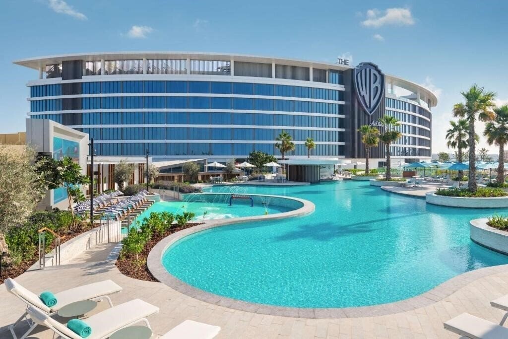 Отель Wb Abu Dhabi, Curio Collection By Hilton 4*