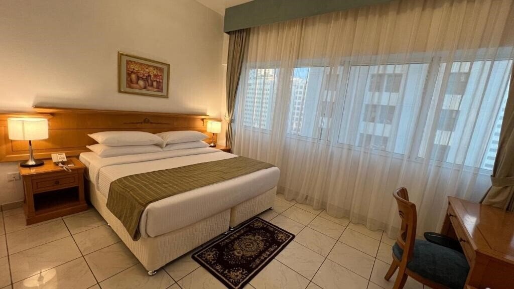Картинка Royal Rotary Hotel Apartments 3*