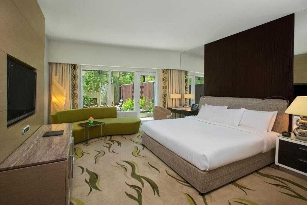 Готель Millennium Al Rawdah Hotel Abu Dhabi 5*