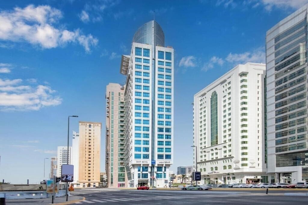 Отель Dynamic 3*